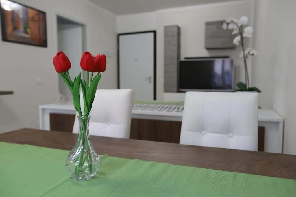 Casa Magenta Apartment 2 Valeggio sul Mincio 0*,  Italia