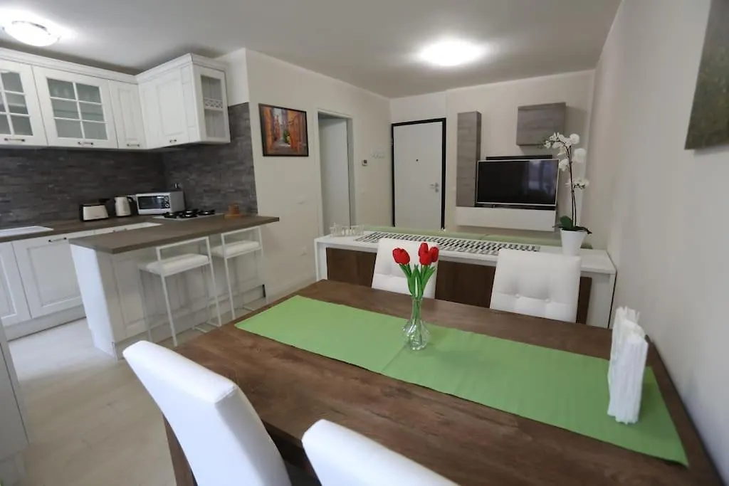 Casa Magenta Apartment 2 Valeggio sul Mincio 0*,  Ιταλία